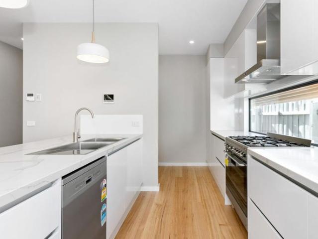 Townhouse for rent in Yarraville, Victoria