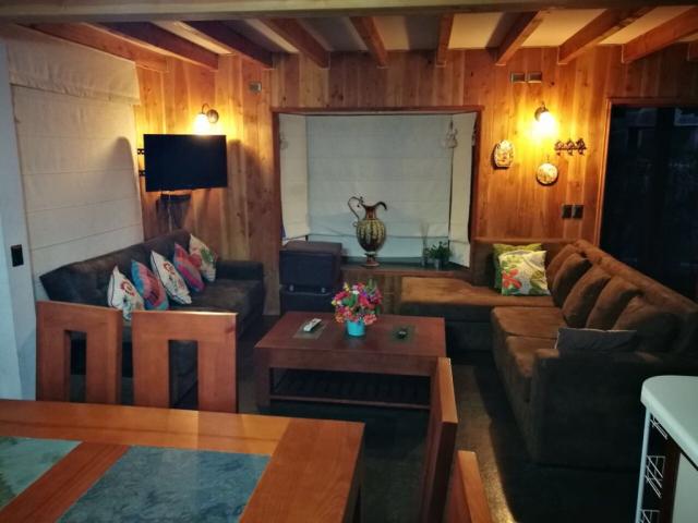 A Minutos De Pucón Orilla De Lago/, Pucón