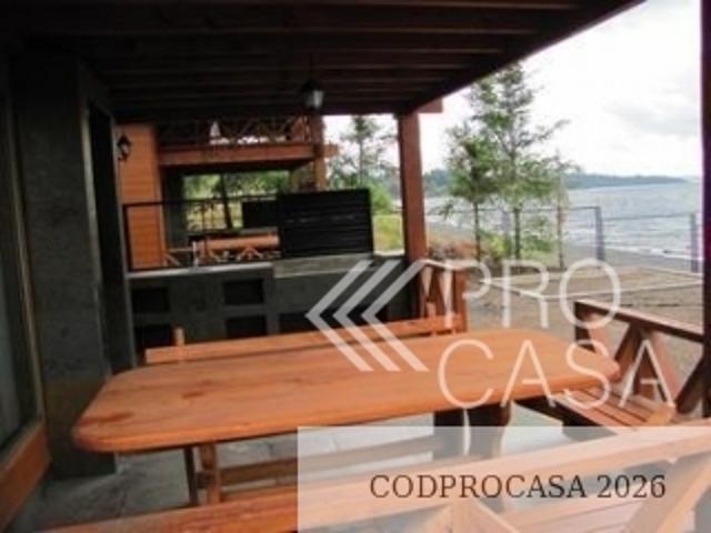 A Minutos De Pucón Orilla De Lago/, Pucón