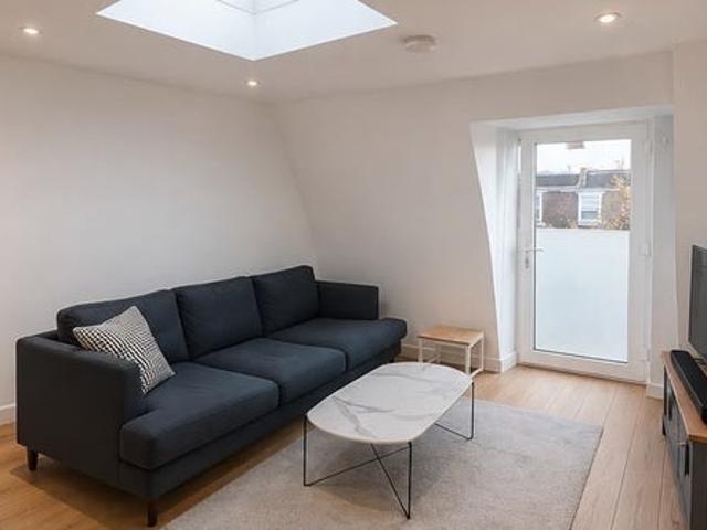 Apartment for rent in Battersea, Greater London