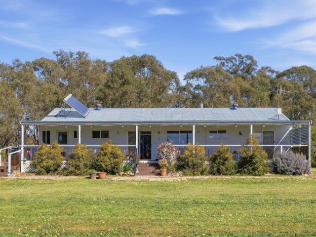 Cottage for sale in Goomalibee, Victoria