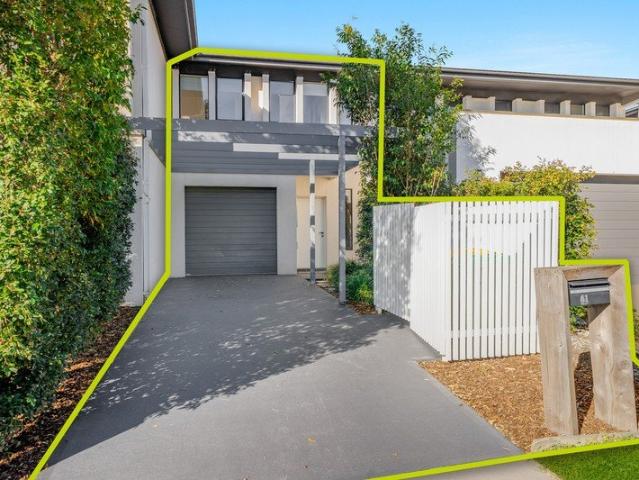 Townhouse for sale in Sydney, New South Wales