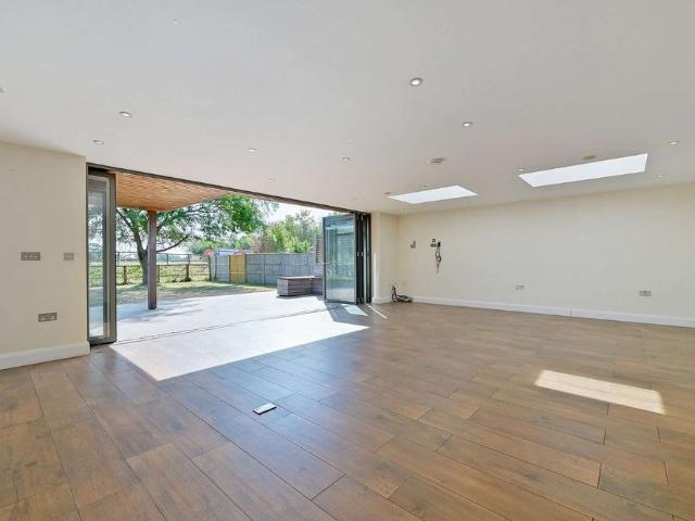 House for rent in Clewer Village, Windsor