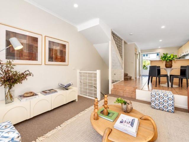 Townhouse for sale in Hawthorn, Melbourne