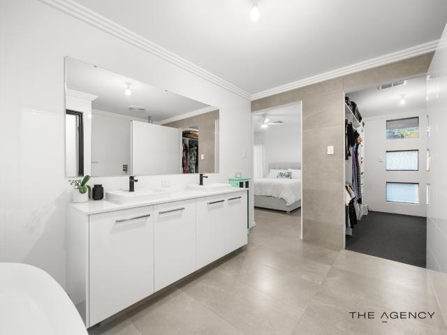 House for sale in Cloverdale, Western Australia