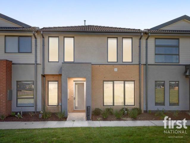 Townhouse for sale in Deanside Central, Melbourne