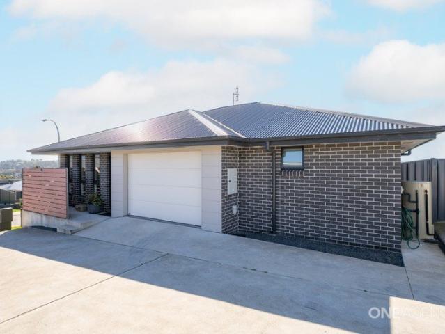 Apartment for sale in Ulverstone, Tasmania