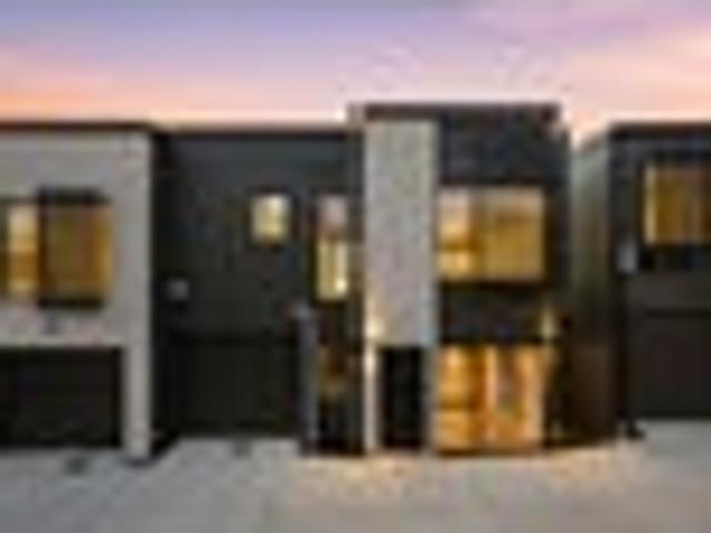 Townhouse for sale in Howick, Oroua County