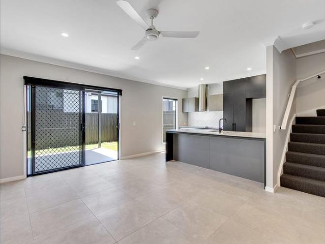 Townhouse for rent in Toombul, Queensland
