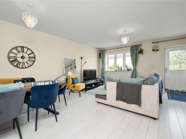 House for rent in Fole, Surrey