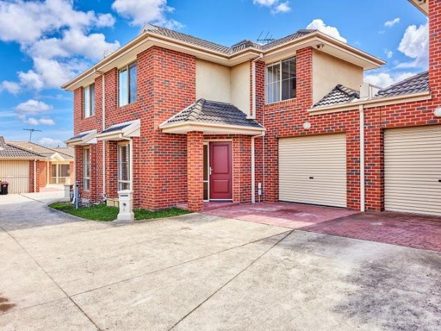 Townhouse for sale in Camerons Creek, Victoria