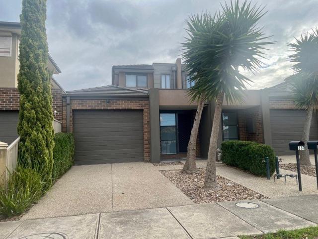 Townhouse for rent in Camerons Creek, Victoria