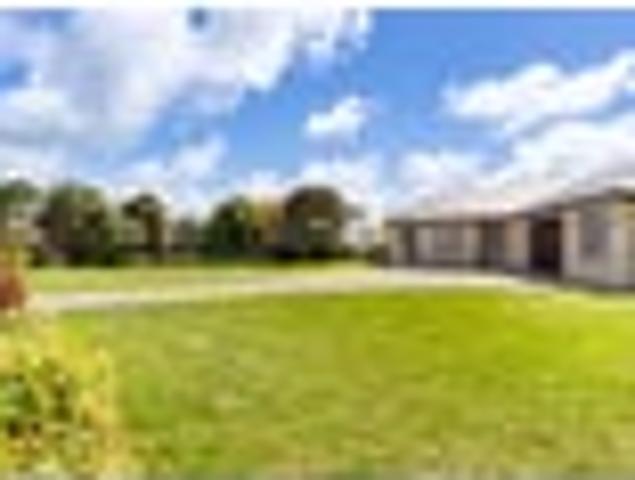 House for sale in Clarks Beach, Franklin