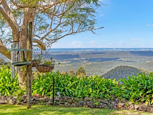 House for sale in Tamborine Mountain, Queensland