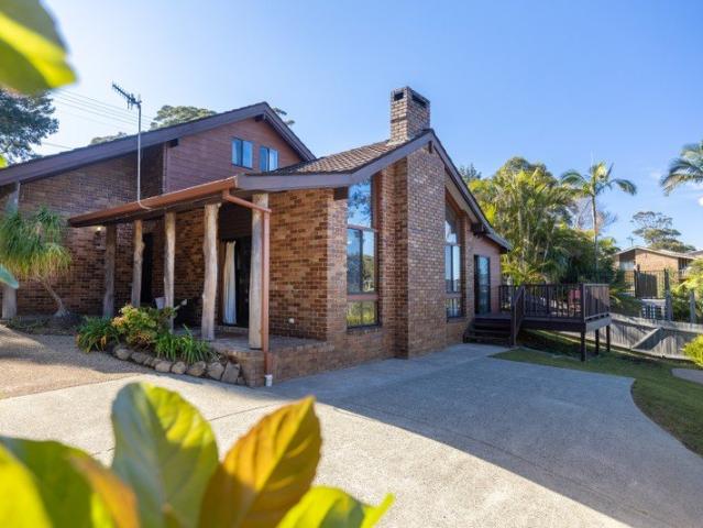 House for sale in Mollymook Beach, New South Wales