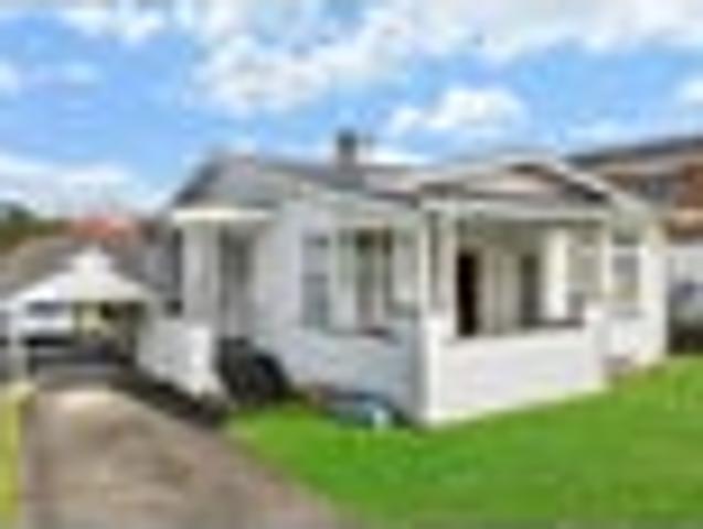 House for sale in Mount Albert, Albert-Eden