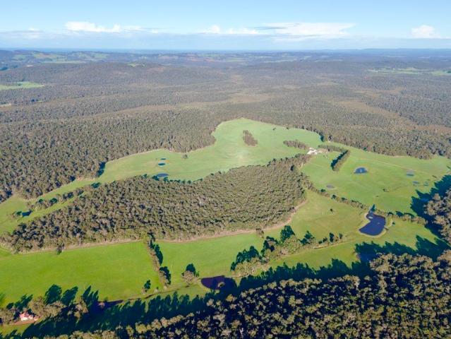 Cottage for sale in Scotsdale, Western Australia