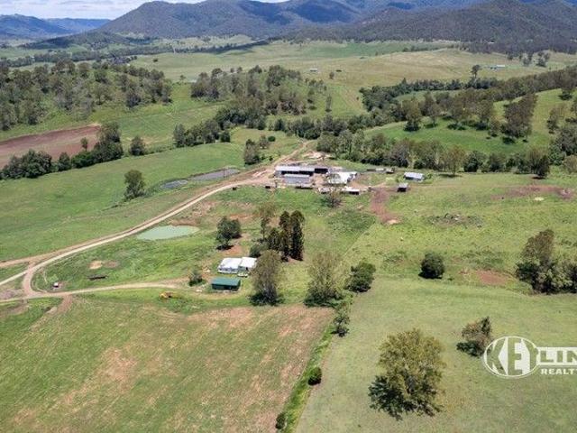 Cottage for sale in Kings Creek, Queensland