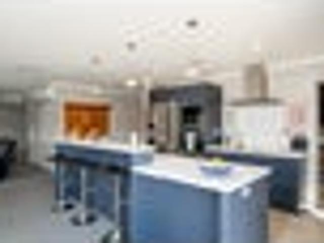 House for sale in Chaslands, Canterbury