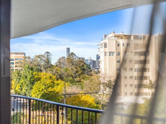 Apartment for rent in Toombul, Queensland