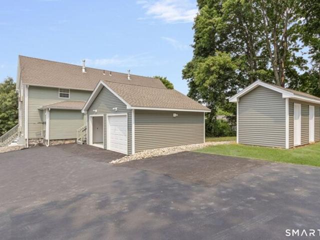House for sale in Jewett City