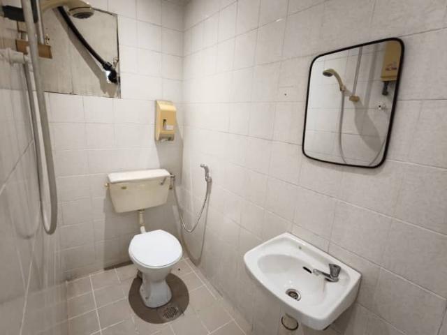 Room for rent in Petaling, Damansara Damai