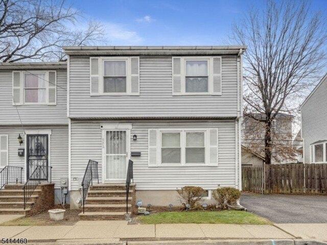 Condo for sale in East Orange, New Jersey