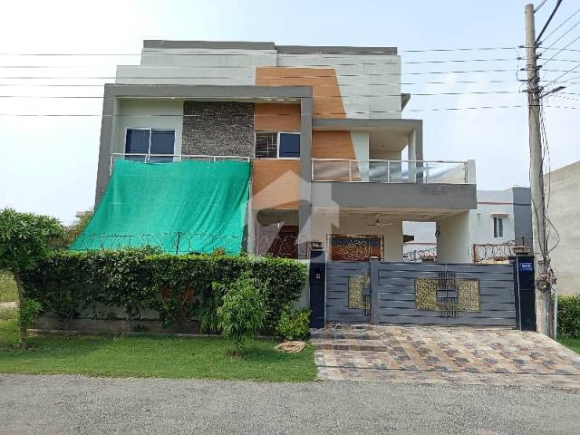 House for sale in Faisalabad, Islamabad Capital Territory