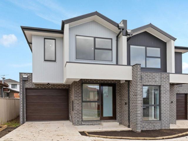 Townhouse for sale in Camerons Creek, Victoria