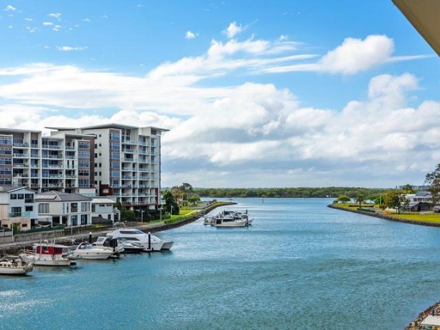 Apartment for sale in Fernbrook, Queensland