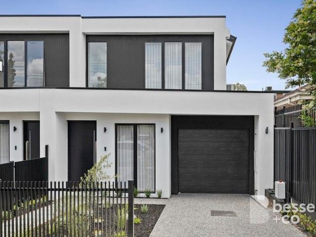 Townhouse for sale in Camerons Creek, Victoria