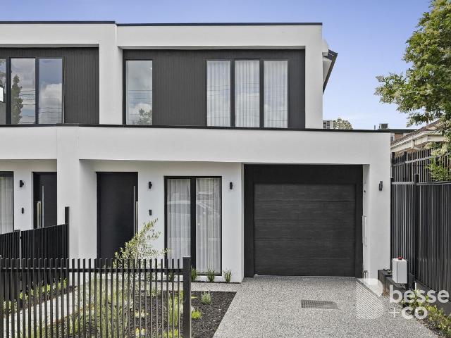 Townhouse for sale in Camerons Creek, Victoria