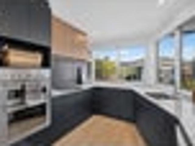House for sale in Saint Albans, Canterbury