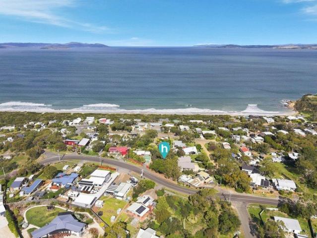 Land for sale in Dodges Ferry, Tasmania