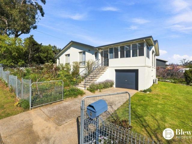 House for sale in Queanbeyan, New South Wales