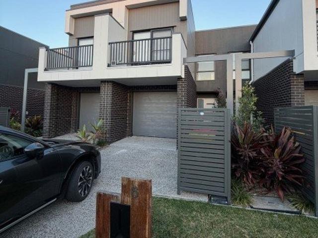 Townhouse for rent in Toombul, Queensland