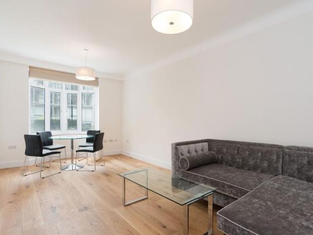 Apartment for rent in St. John's Wood, Greater London