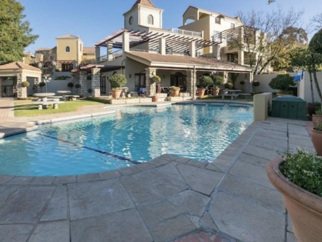 Apartment for rent in Morningside, Sandton