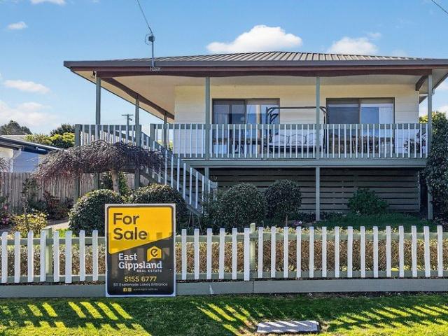 House for sale in Lakes Entrance, Victoria