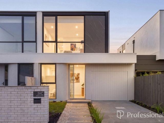 Townhouse for sale in Camerons Creek, Victoria