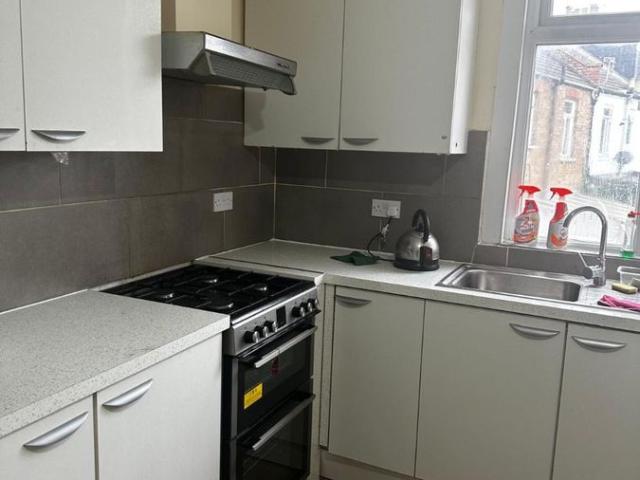 Apartment for rent in South Harrow, Greater London