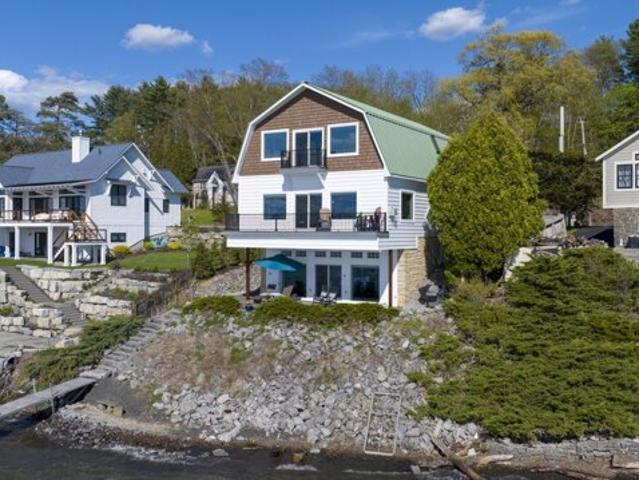 House for sale in Saratoga, New York