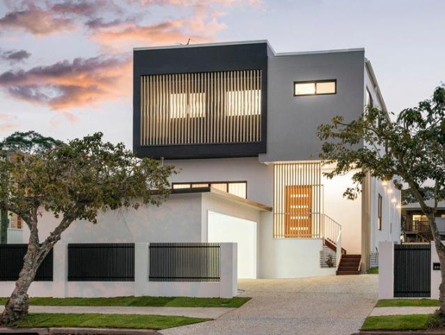 House for sale in Mansfield, Greater Brisbane