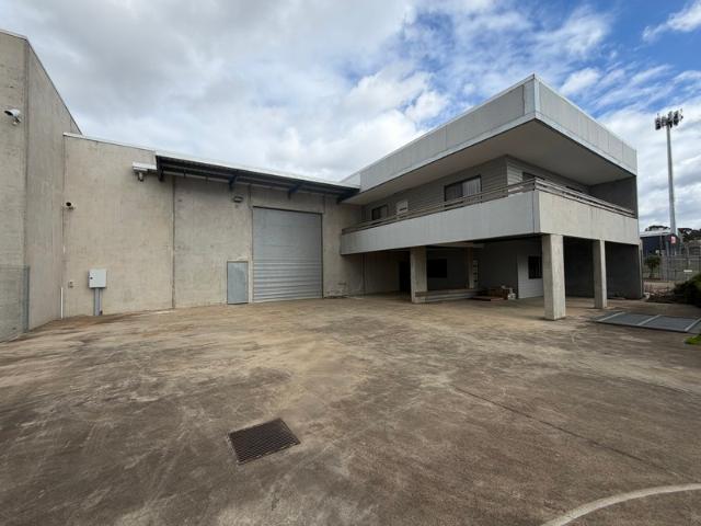 Warehouse for sale in Maddingley, Victoria