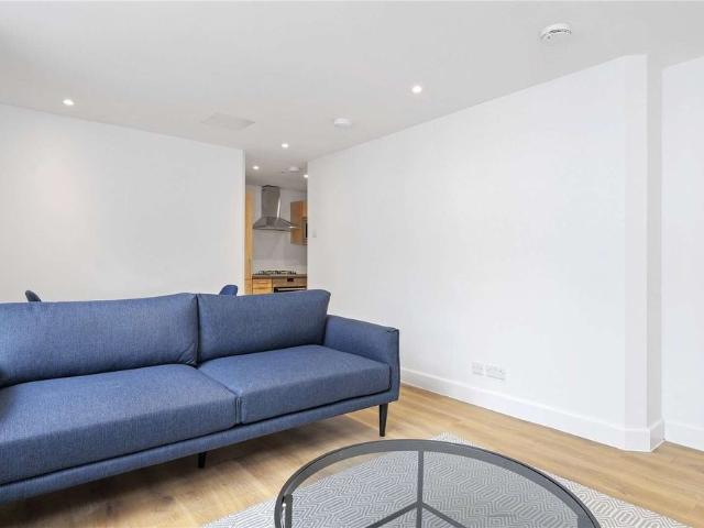 Apartment for rent in Aldgate, Lyons