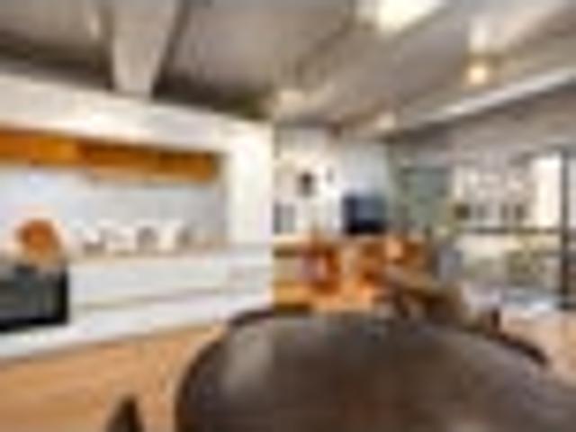 Apartment for sale in Newton, Auckland