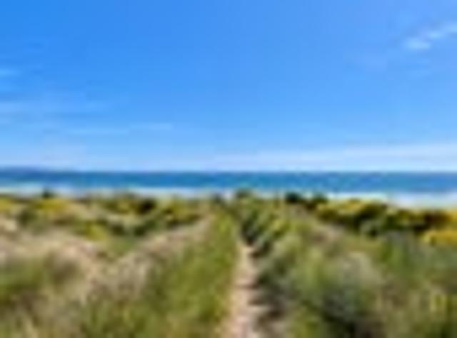 House for sale in Long Beach, Pūrākaunui