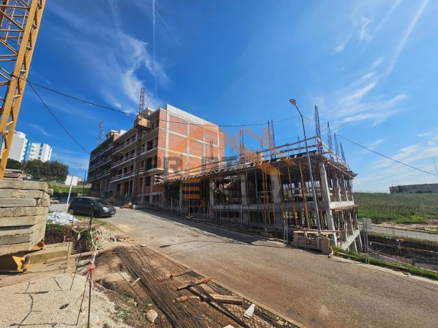 Apartamento venda em Torres da Bela Vista, Santiago Dos Velhos