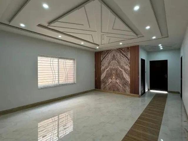 House for sale in Faisalabad, Islamabad Capital Territory