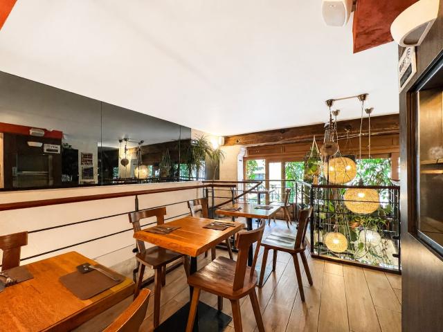 Local Commercial vente à Paris, Île-de-France